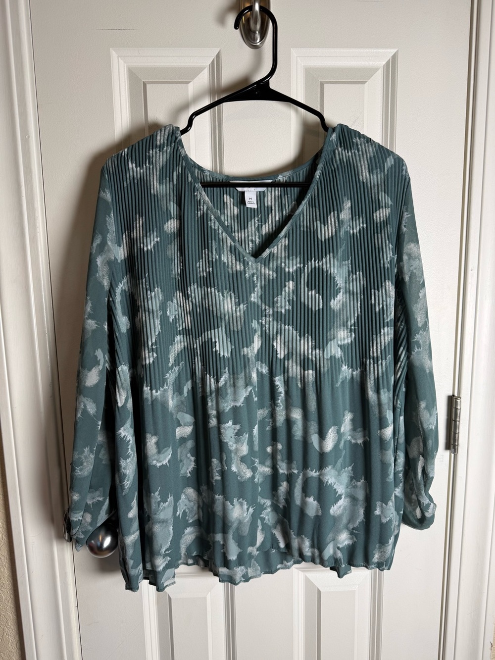 Nine West Pleated V-Neck Tunic in Dusty Teal and White